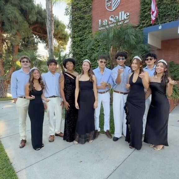 Looks? Served. Crowns? Pending. 👑 See who will be crowned our 2026 Homecoming King and Queen during halftime at this…